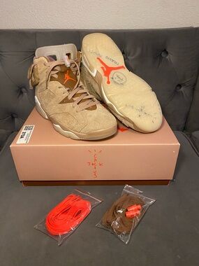 Jordan 6 Retro
Travis Scott British Khaki